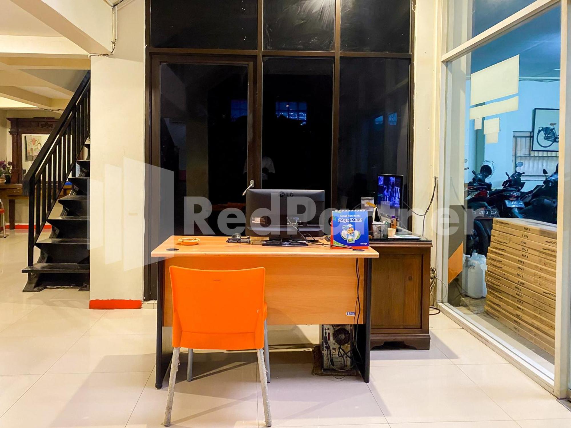 Audah Guesthouse Syariah Redpartner Jakarta Extérieur photo